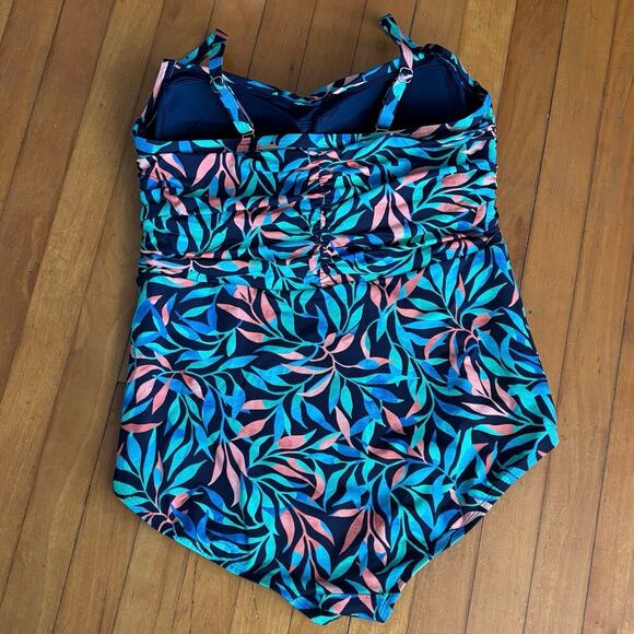 Lands End Plus Size 16 One Piece Swimsuit Colorful Leaf Print Ruching - Picture 2 of 5